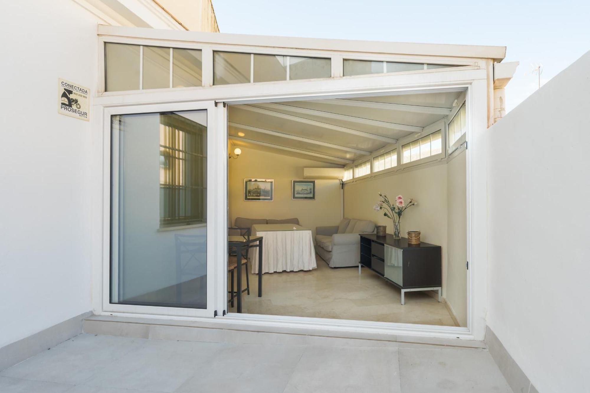 Appartement Wide With Terrace & Parking- 3bd 2bth- Alfalfa